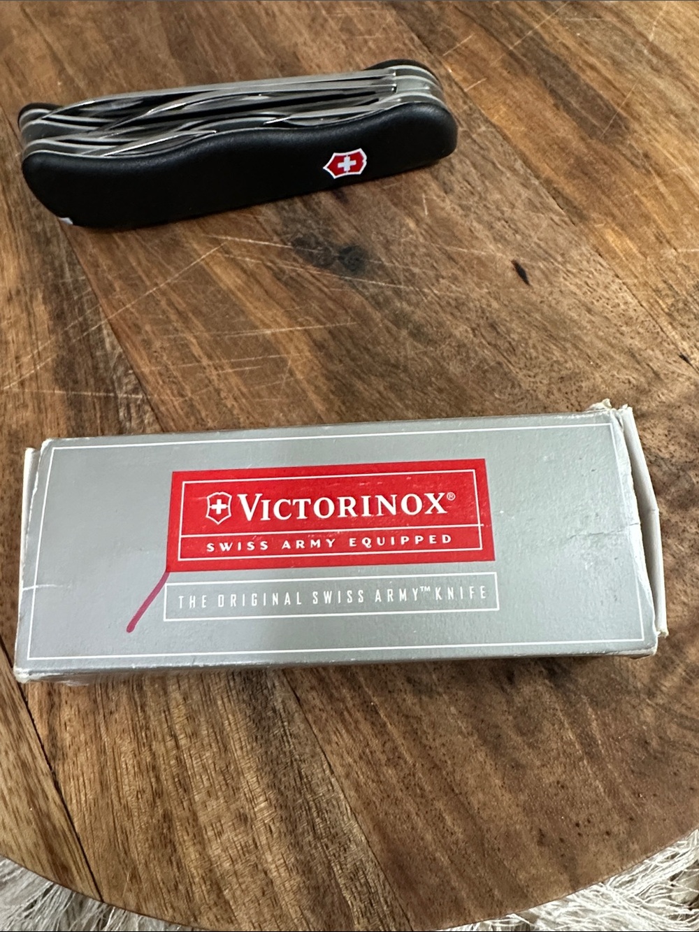 Victorinox Fireman Cyrk Black Swiss Army Knife #54867 With Original Box - Picture 12 of 15
